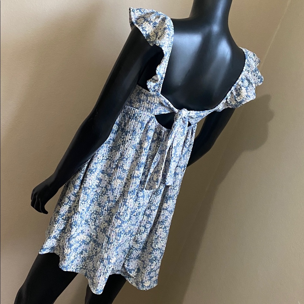 Blue Floral Sundress with Ruffled Straps and Pockets! - Picture 9 of 14